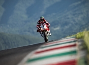 开云足球直播-浓眉风暴席卷凤凰城！连续得分撕裂防线，鹈鹕压哨绝杀太阳