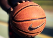 开云官方app入口-湖人掌控节奏驯服森林狼，欧文刷新纪录书写传奇新章