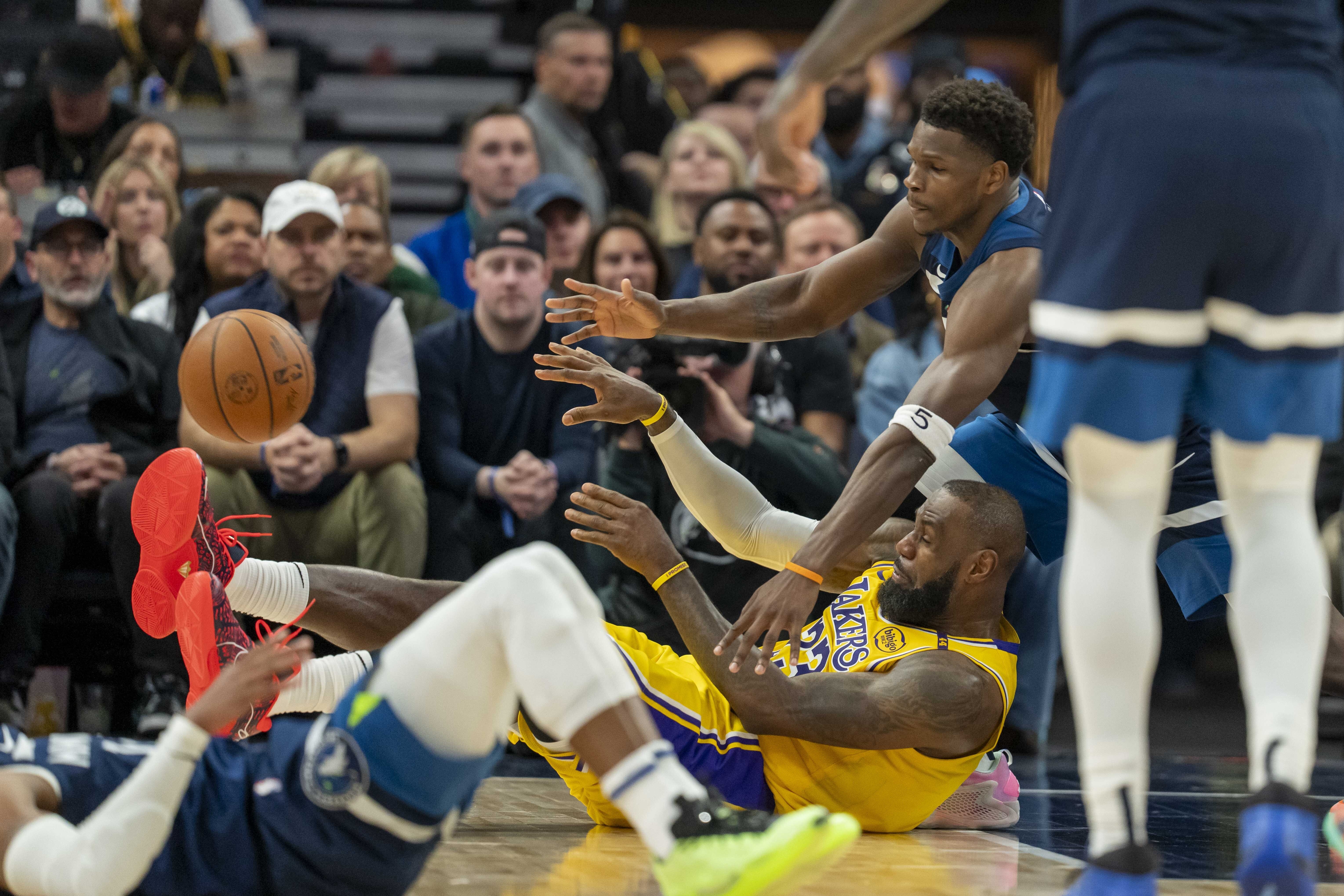 魔术强势步行者，保罗制霸全场