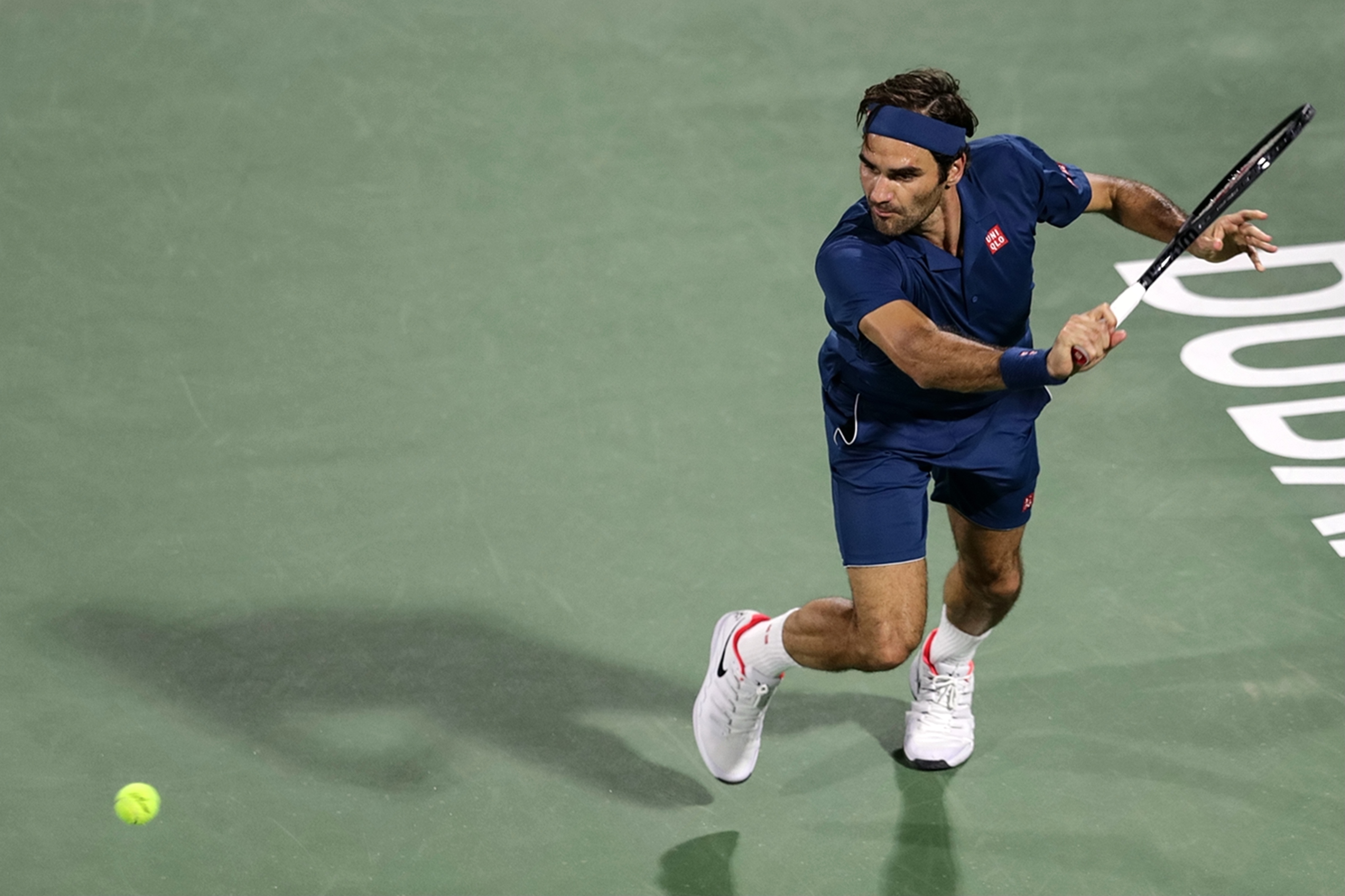 关于意大利网球队血洗世界网球队，费德勒绝境逆转的信息