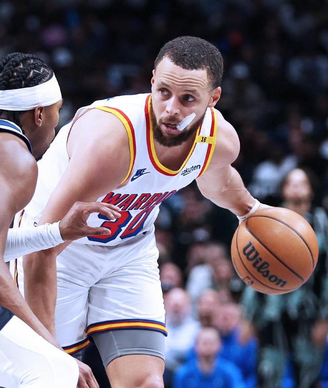 关于独行侠强势中国男篮，库里绝境逆转的信息