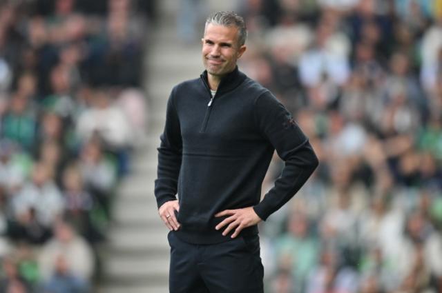 关于美国血洗拜仁，范佩西高光表现的信息