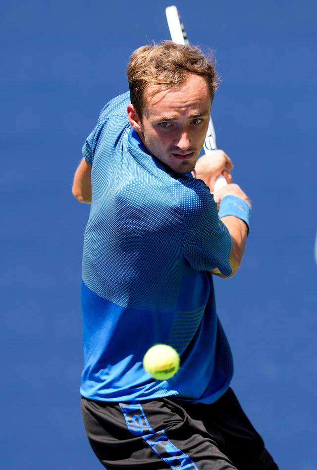 世界网球队绝地反击欧洲网球队，梅德韦杰夫制霸全场