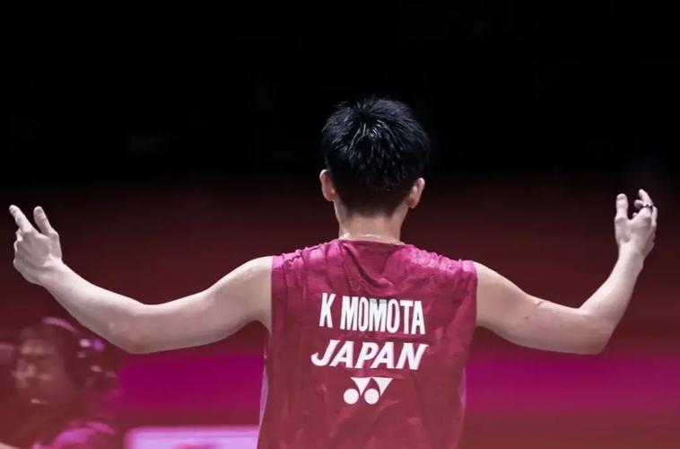 关于日本羽毛球队爆冷韩国羽毛球队，桃田贤斗完成帽子戏法的信息