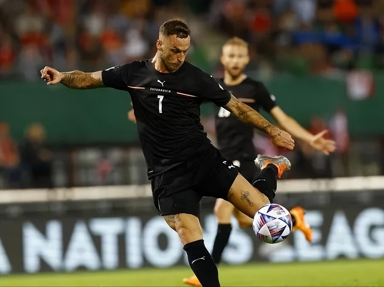 包含韩国羽毛球队强势法国羽毛球队，安赛龙制霸全场的词条