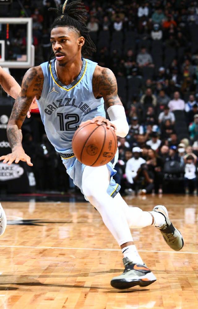 意大利男篮逆转雄鹿B队，莫兰特统治全场