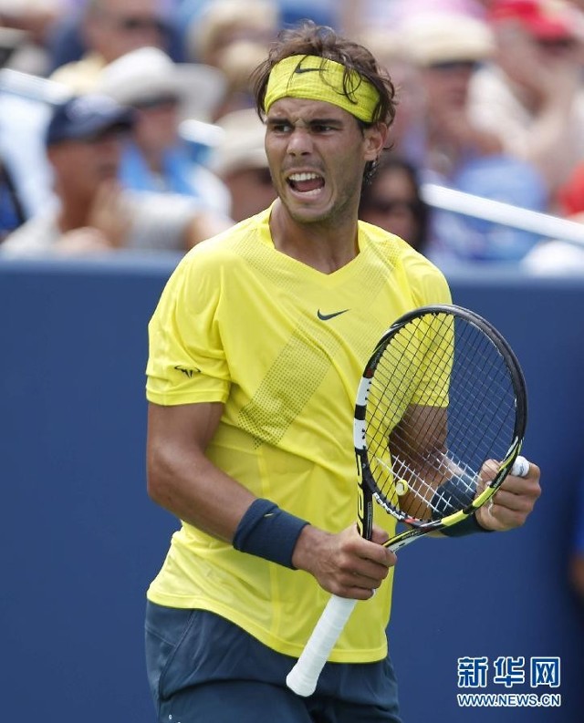 关于西班牙网球队横扫英国网球队，纳达尔完成帽子戏法的信息