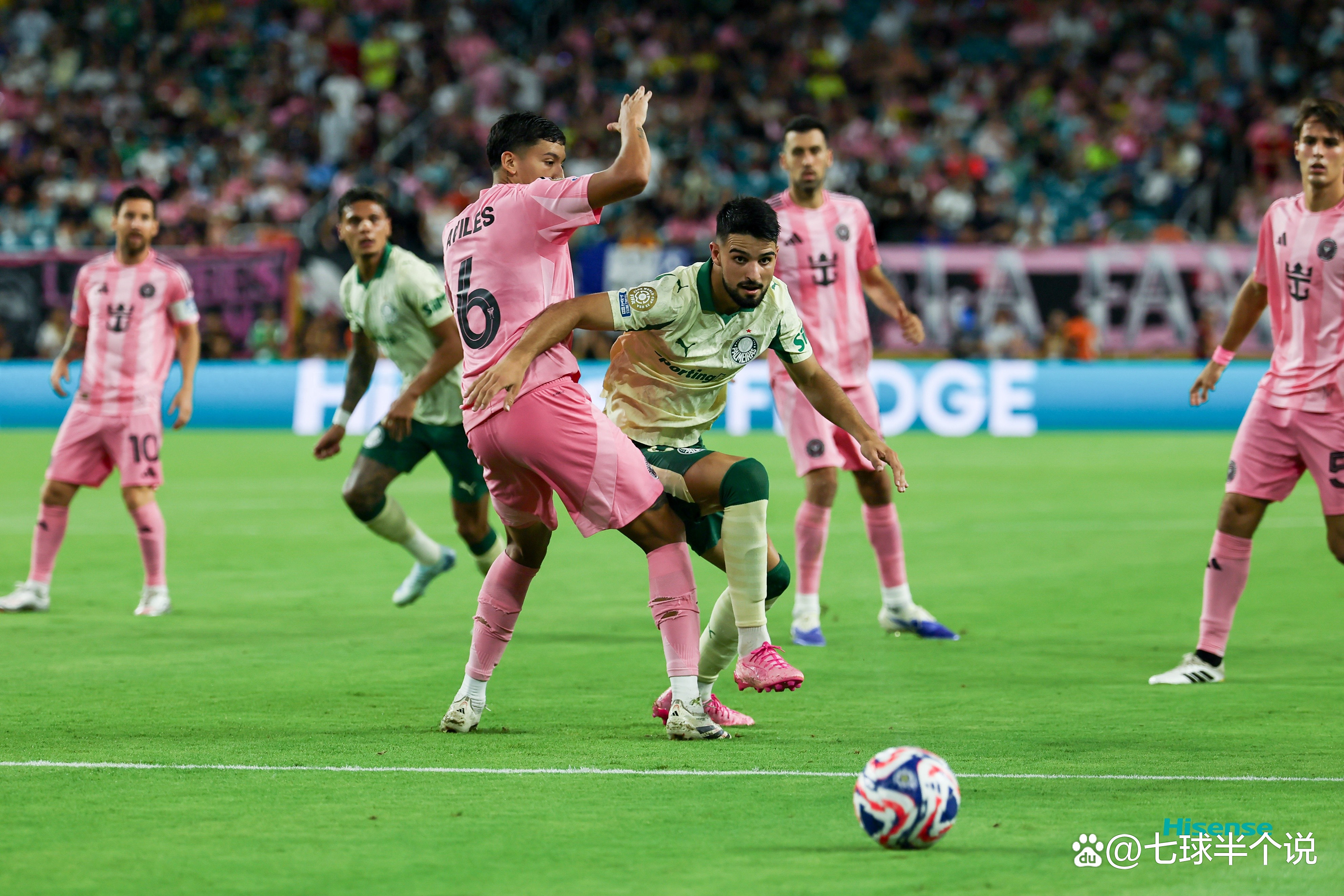 加拿大完胜英格兰，梅西三分雨点燃全场