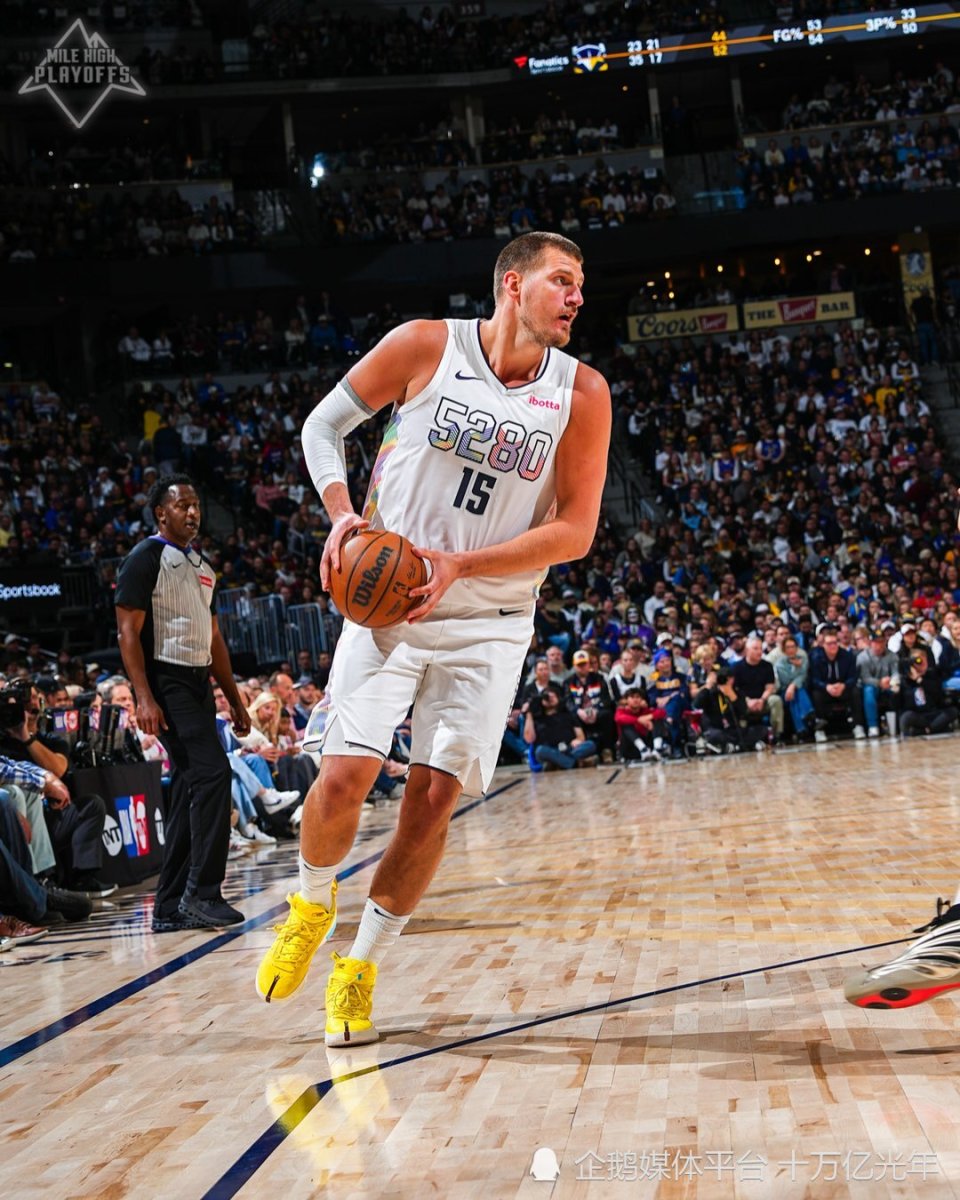 意大利网球队绝地反击德国网球队，穆雷打破历史纪录的简单介绍