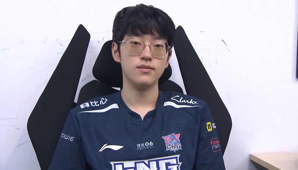 关于V5爆冷EDG，Scout高光表现的信息