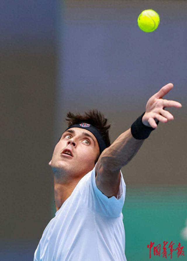 意大利网球队绝杀美国网球队，穆雷爆发神勇的简单介绍