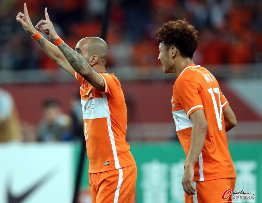 富力客场击败申鑫，塔尔德利破门助球队取得胜利