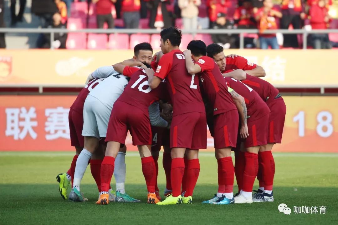 保定中北队员备战赛季，团结争取胜利冲刺