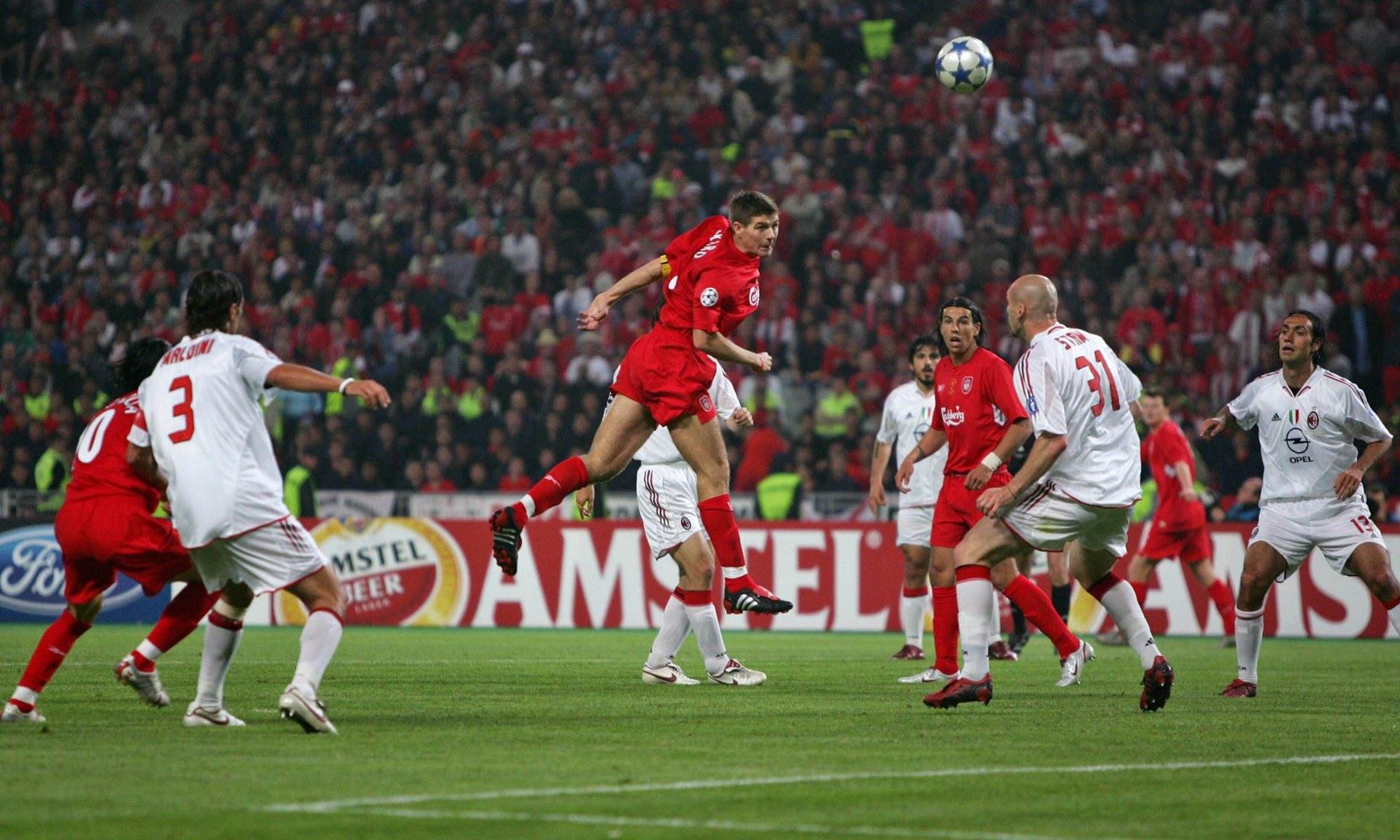 包含足球比赛中令人热血沸腾的剧情的词条