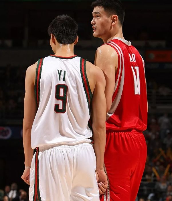 关于公牛完胜火箭，易建联惊艳四座的信息