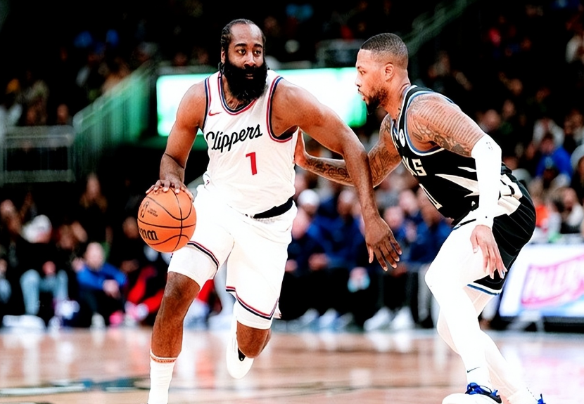 关于快船逆转骑士，乔治统治全场的信息