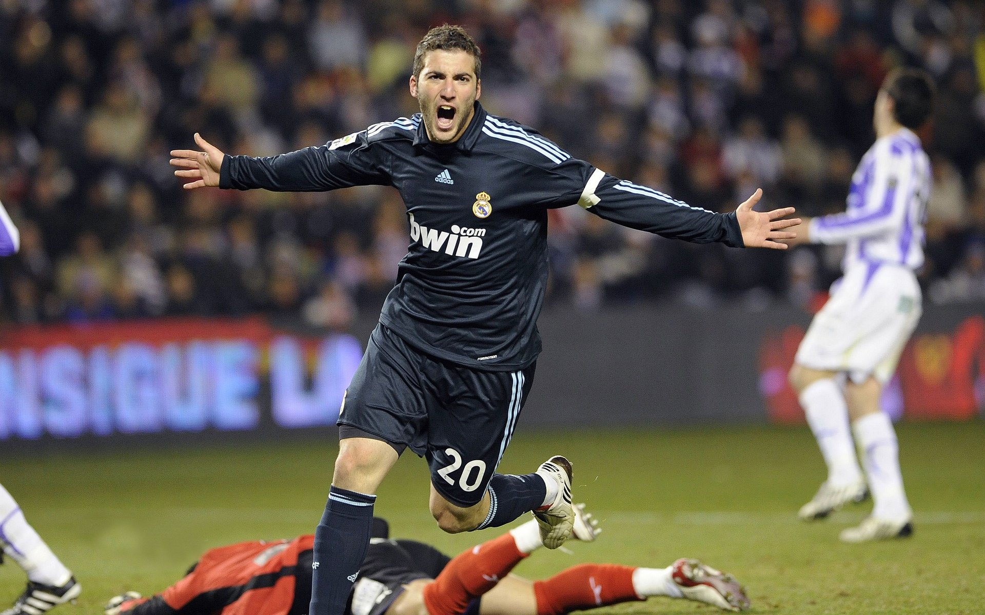 韩国队全面碾压印尼队，马琳独木难支扛起全队荣光